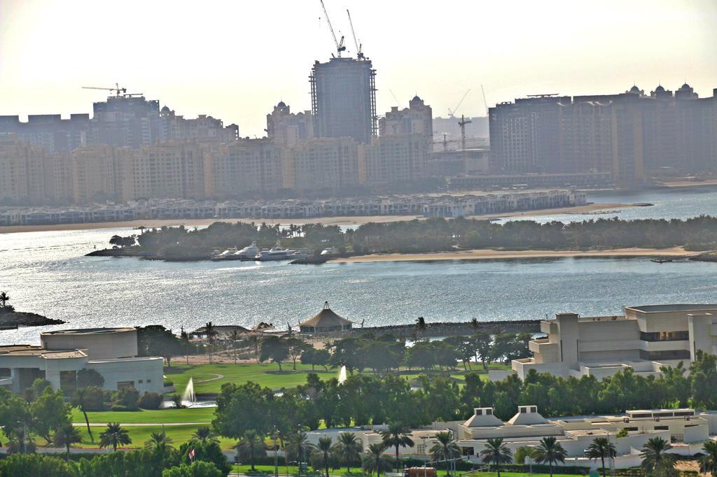 Hilliana Tower Apartment Dubai